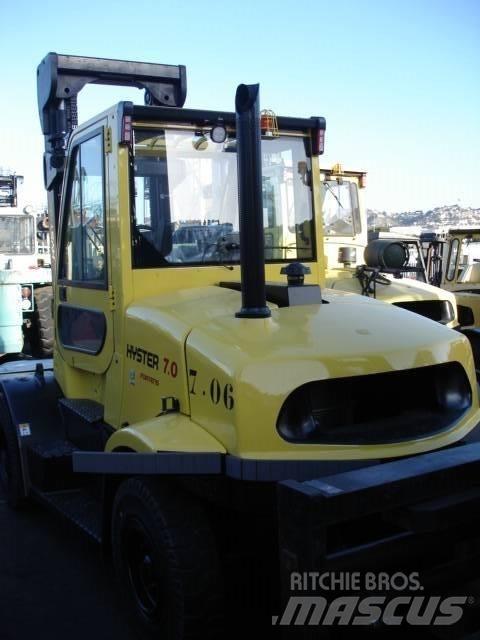 Hyster H 7.0 FT معدات مناولة المواد بالميناء