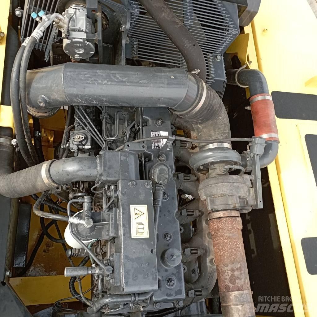 Komatsu PC 360-7 حفارات زحافة