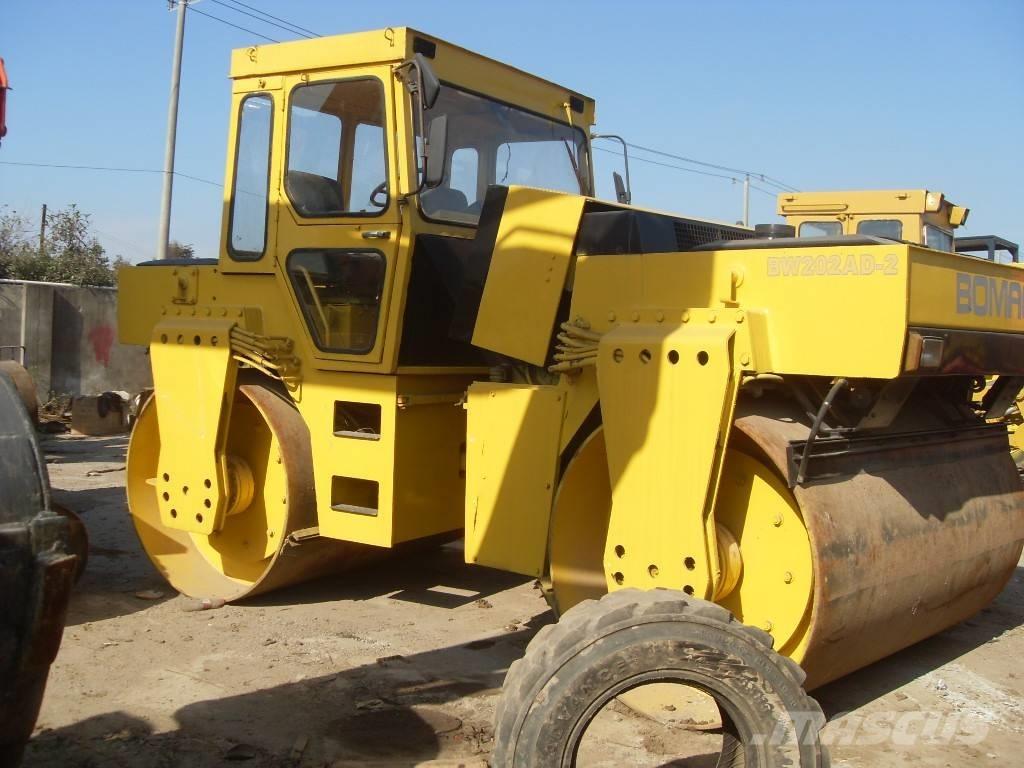 Bomag 217 D مداحل أحادية الأسطوانة