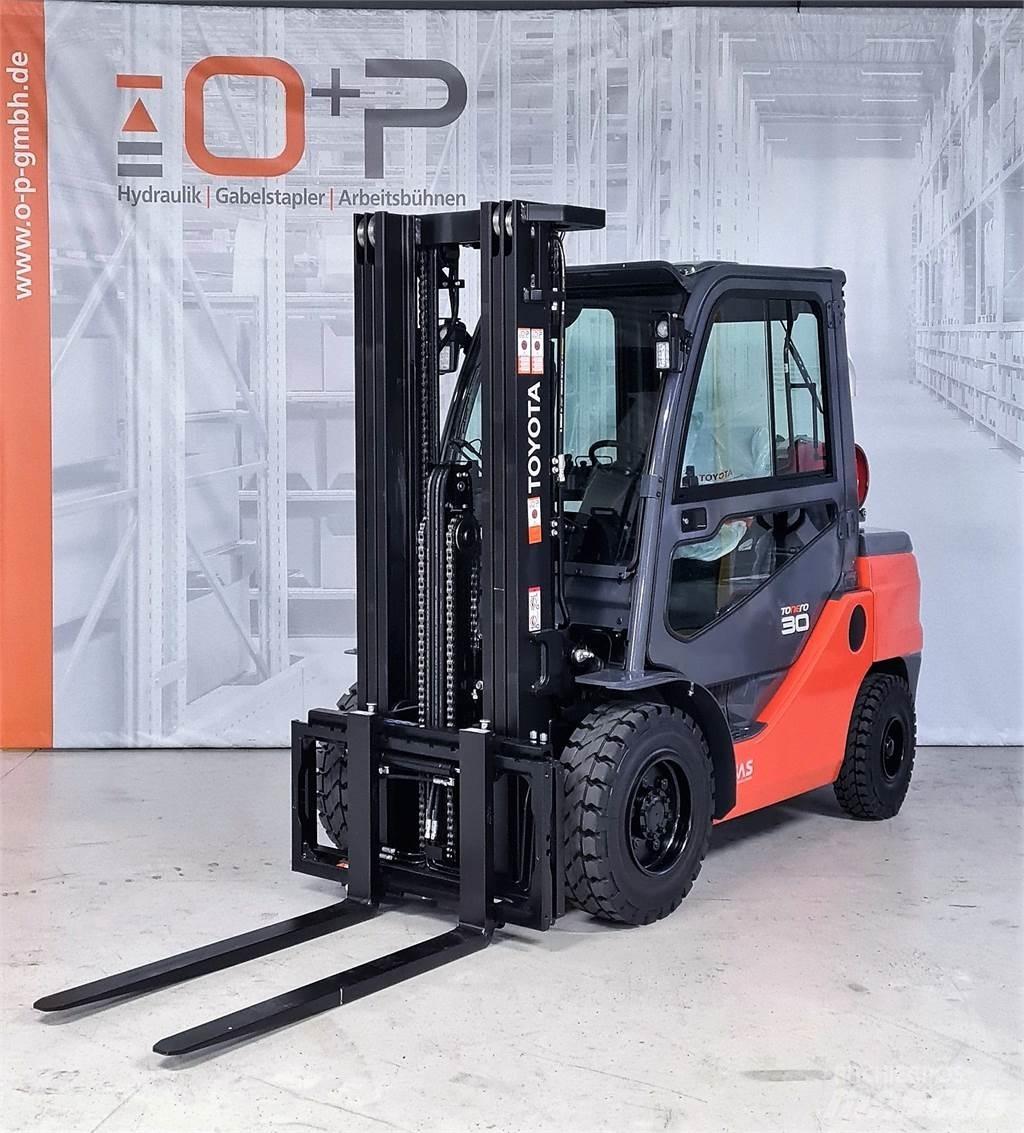Toyota 02-8FGF30 شاحنات LPG