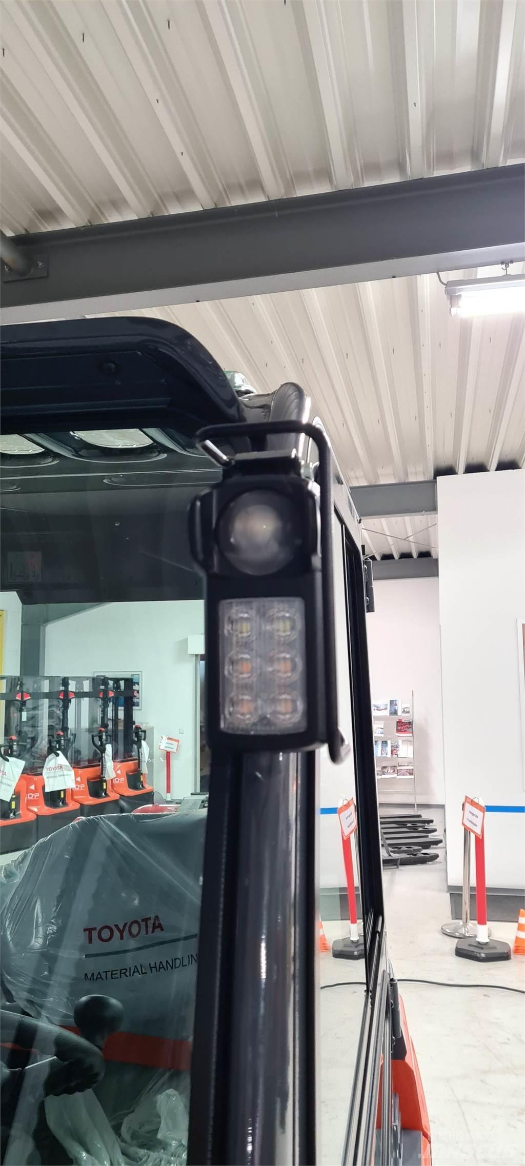 Toyota 02-8FGF30 شاحنات LPG