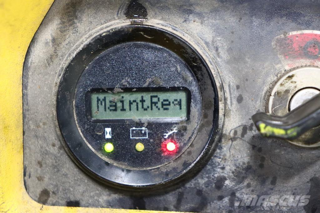 Hyster P1.8 معدات الرفع منخفض المستوى