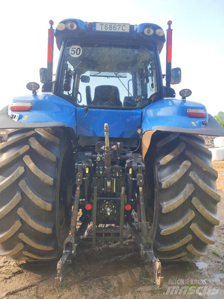 New Holland T 8.360 الجرارات