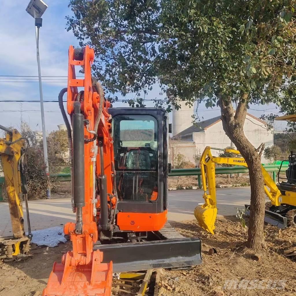 Kubota U 30 حفارات صغيرة أقل من 7 طن (حفارات صغيرة)
