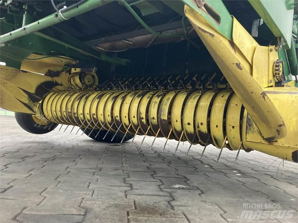 John Deere 550 محزمات مستديرة