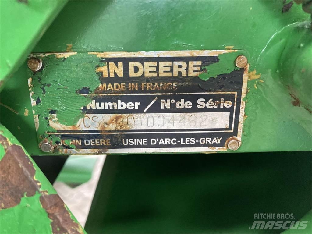 John Deere 550 محزمات مستديرة