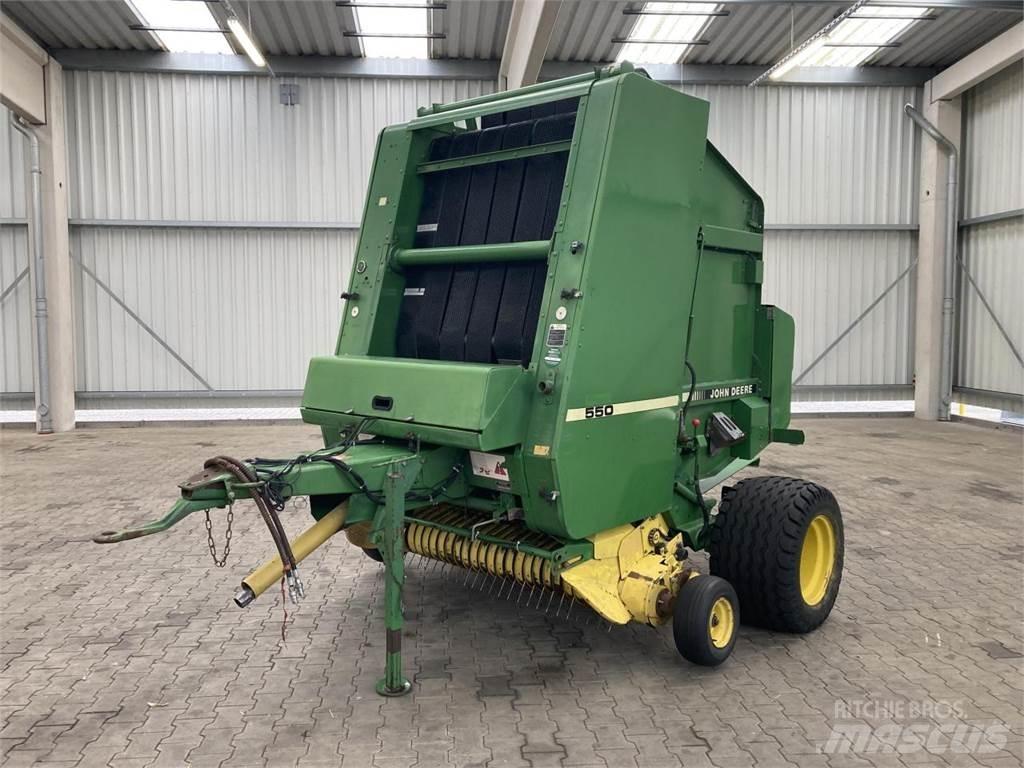 John Deere 550 محزمات مستديرة