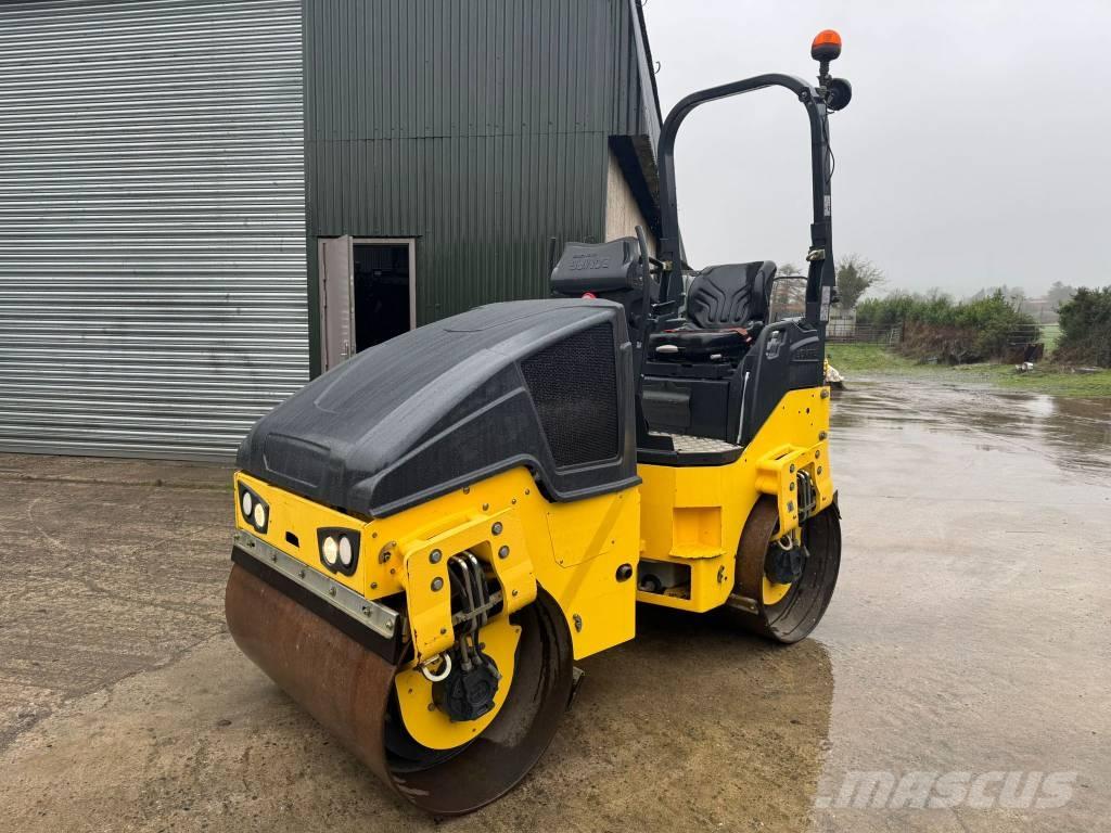 Bomag BW 120 AD-5 مداحل ثنائية الاسطوانة