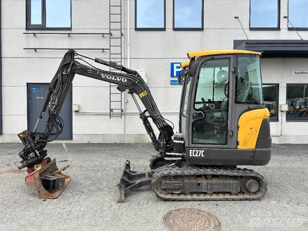 Volvo EC 27 C حفارات صغيرة أقل من 7 طن (حفارات صغيرة)