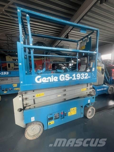Genie GS 1932 رافعات مقصية الشكل