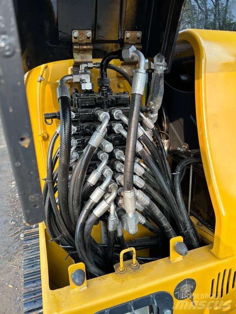 XCMG XE 60 D حفارات صغيرة أقل من 7 طن (حفارات صغيرة)