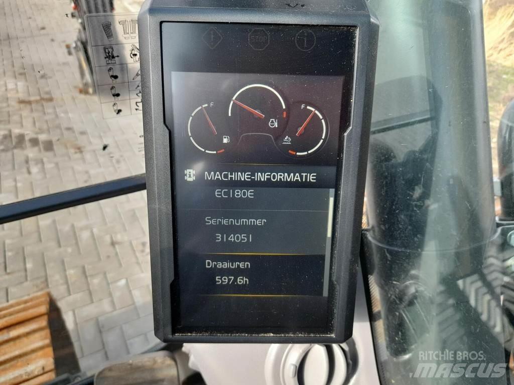 Volvo EC 180 حفارات زحافة