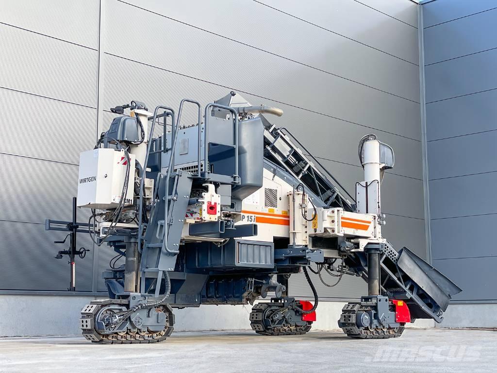 Wirtgen SP 15i ماكينات تشطيب خرسانة