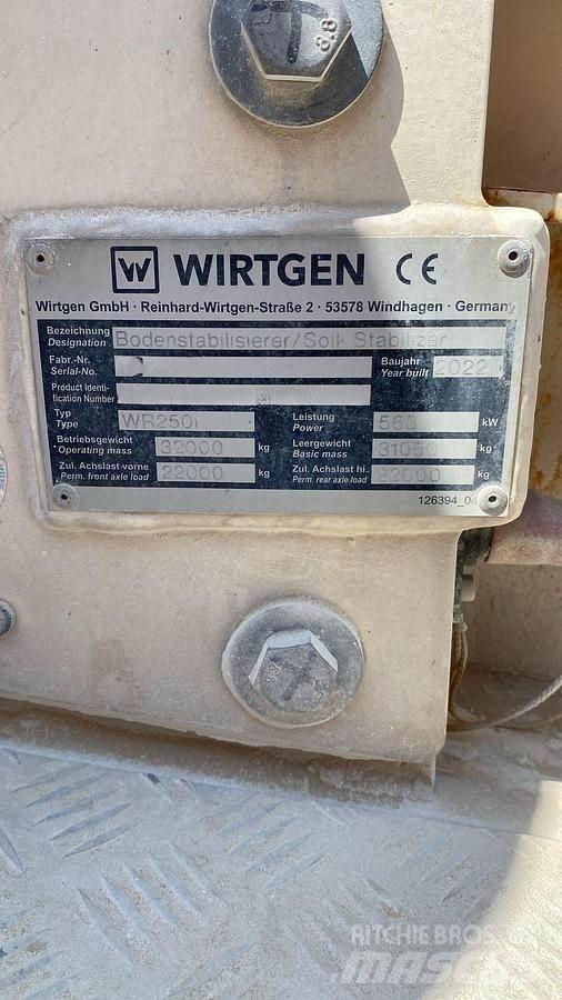 Wirtgen WR250i معدات إعادة تدوير الأسفلت