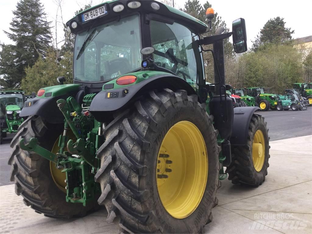 John Deere 6R155 الجرارات