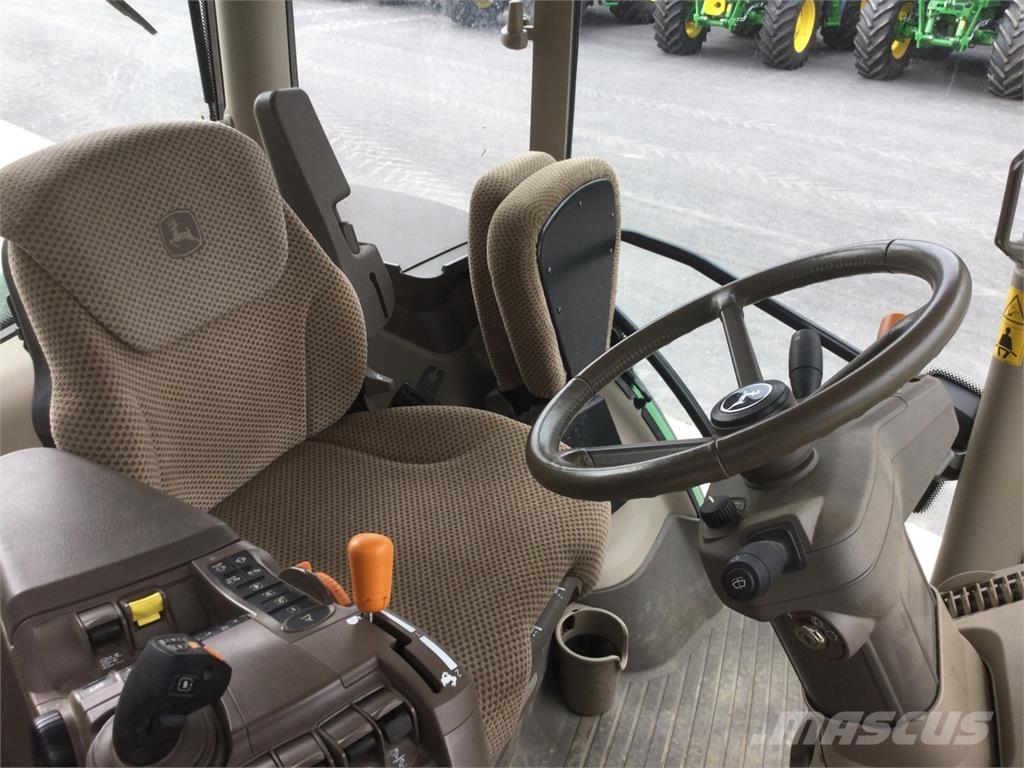 John Deere 6R155 الجرارات