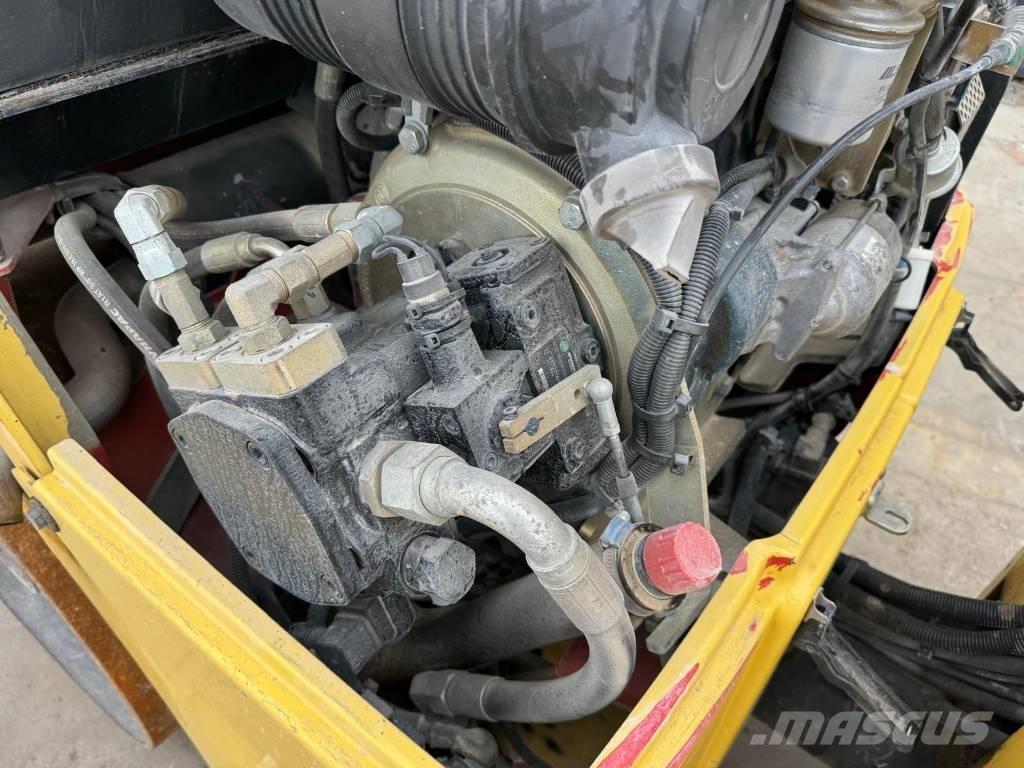 Dynapac CC1100 مداحل ثنائية الاسطوانة