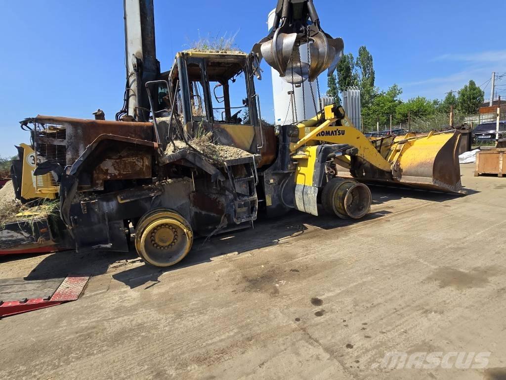 Komatsu 380-6 محور العجلة