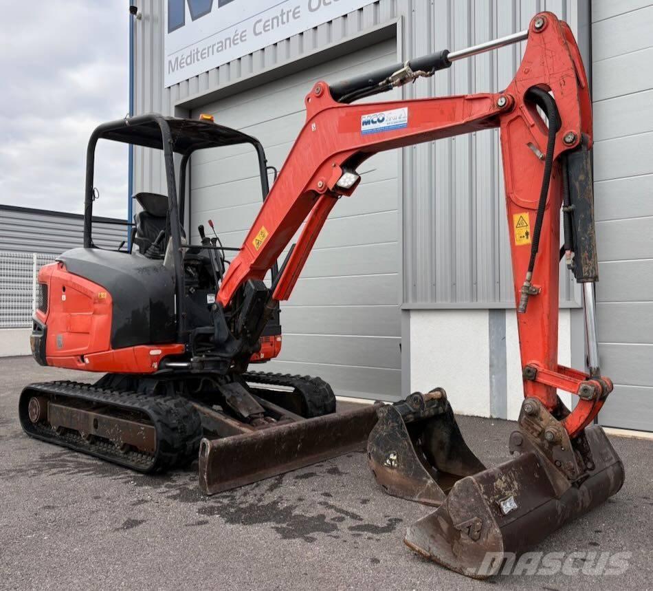 Kubota KX 030-4 حفارات صغيرة أقل من 7 طن (حفارات صغيرة)