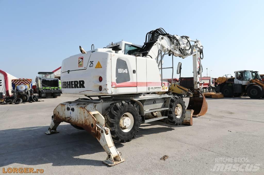 Liebherr A 914 حفارات بعجل