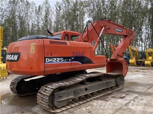 Doosan DH225 حفارات زحافة