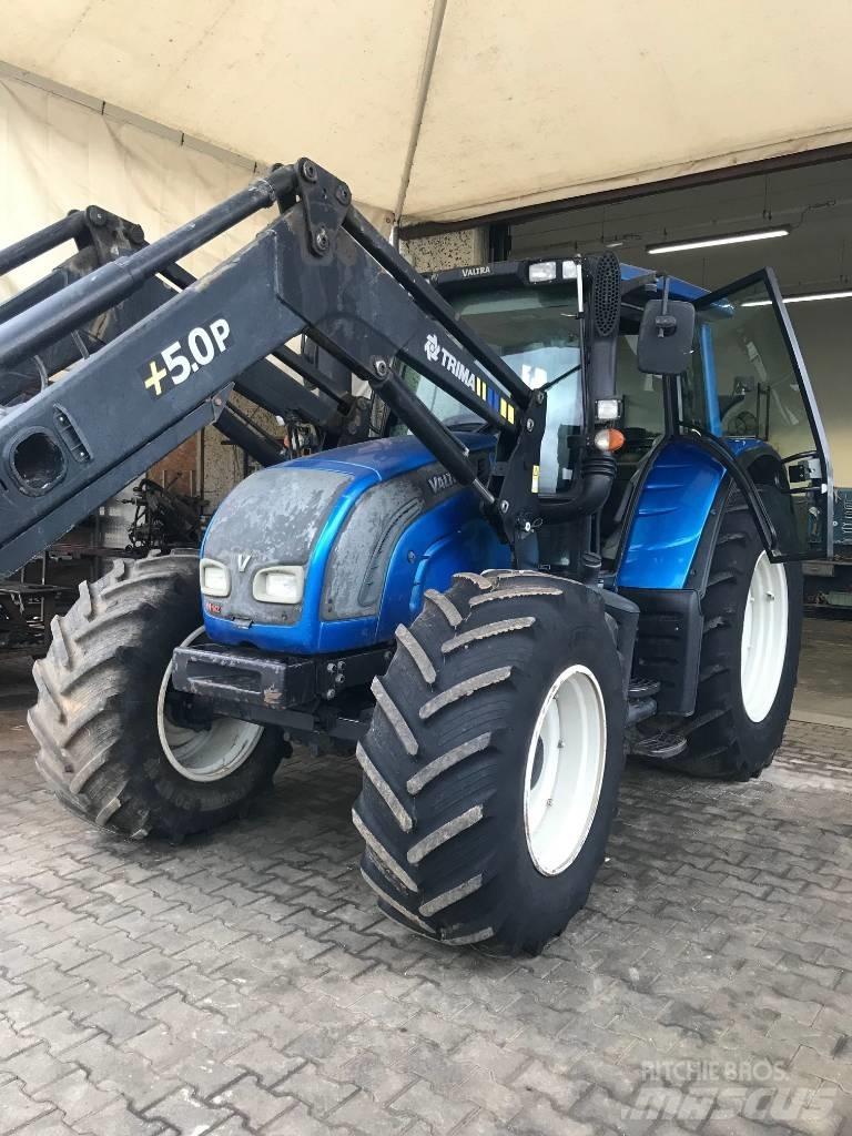 Valtra N 142 الجرارات