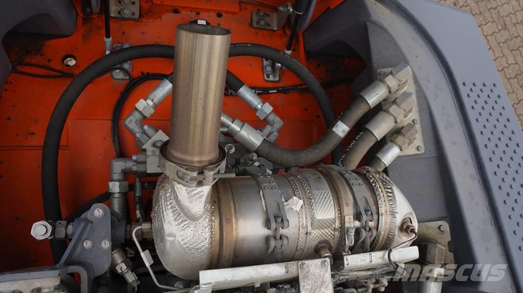 Hamm HP 180I مداحل ذات إطارات هوائية