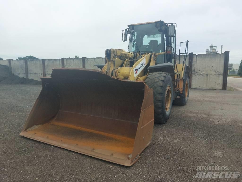 CAT 950G لوادر بعجل