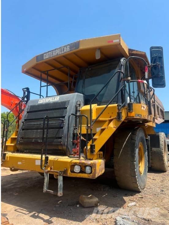 CAT 773 E شاحنات المخلفات الصلبة