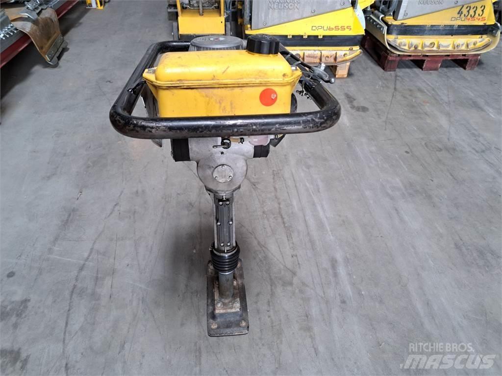 Wacker Neuson BS30 ِدَكات