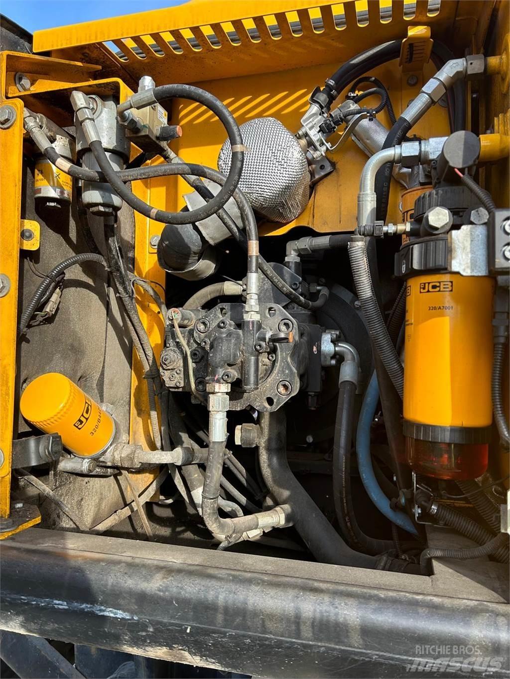 JCB JS175WMT4F حفارات بعجل