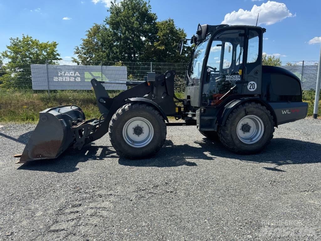 Wacker Neuson WL44 لوادر بعجل