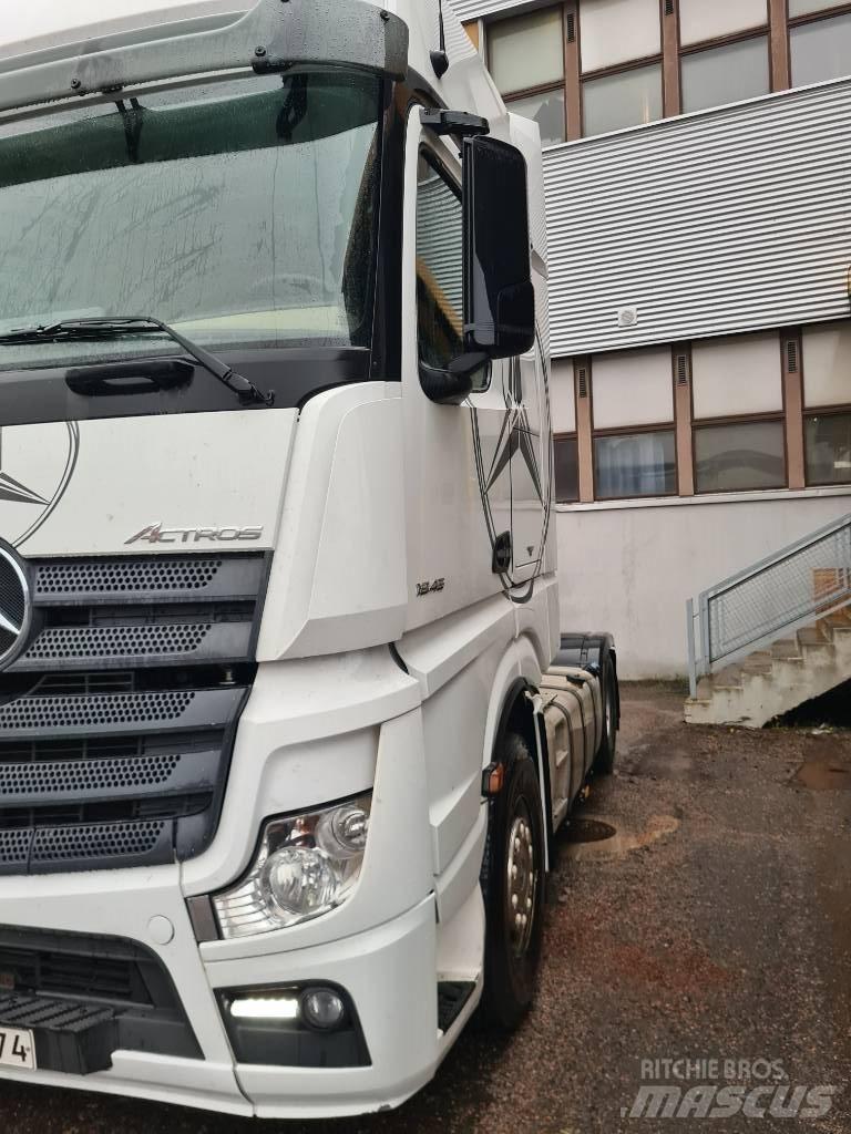 Mercedes-Benz Actros وحدات الجر