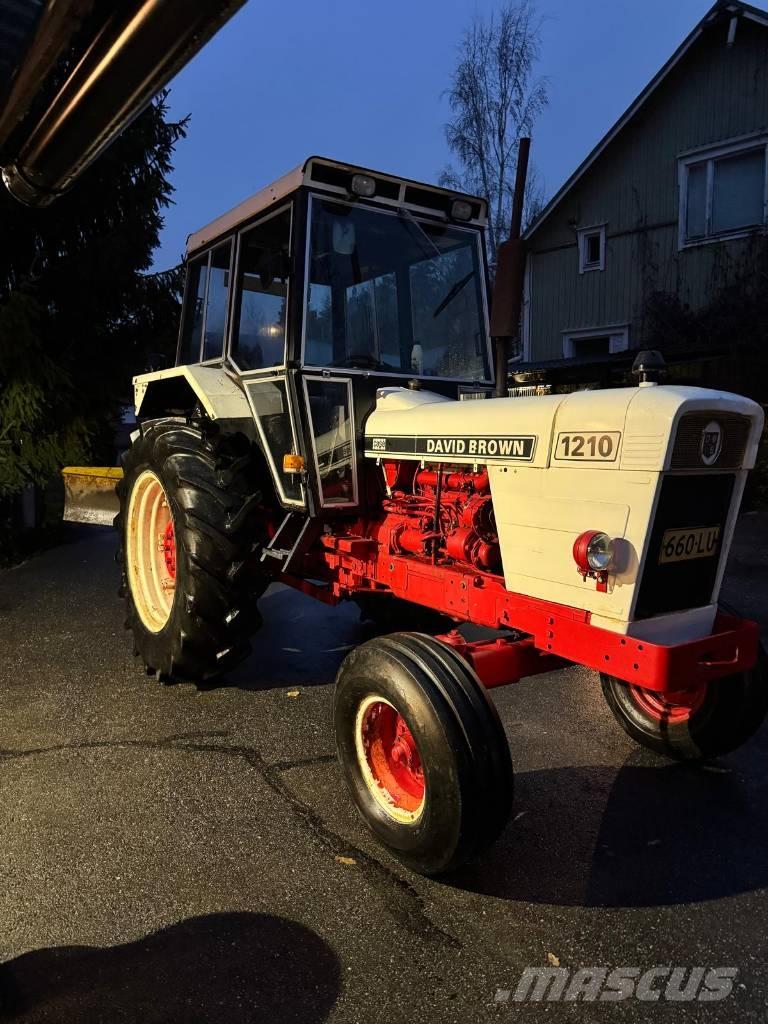 David Brown 1210 الجرارات