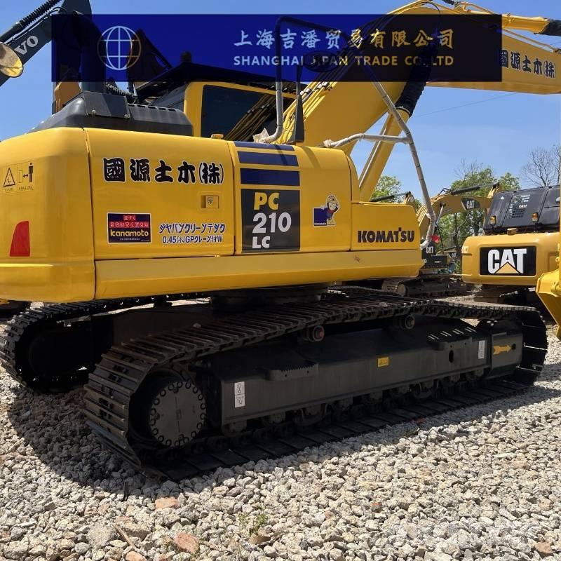 Komatsu PC 210 حفارات زحافة