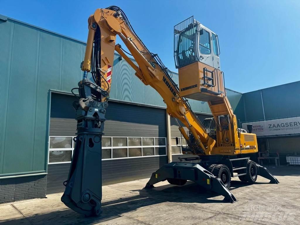 Liebherr A 924 C مناولات المخلفات / مناولات صناعية