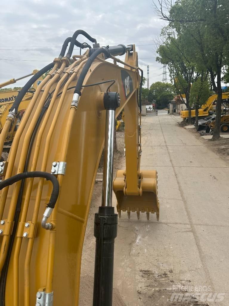 CAT CAT330D حفارات وسط 7 طن - 12 طن