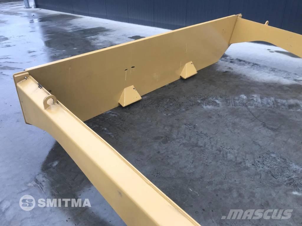 CAT 735- B1N بوابات خلفية