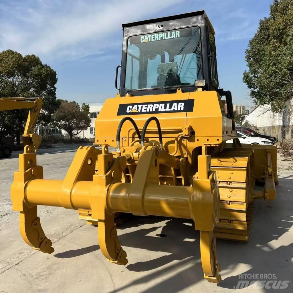 CAT D 7 G بلدوزرات مجنزرة