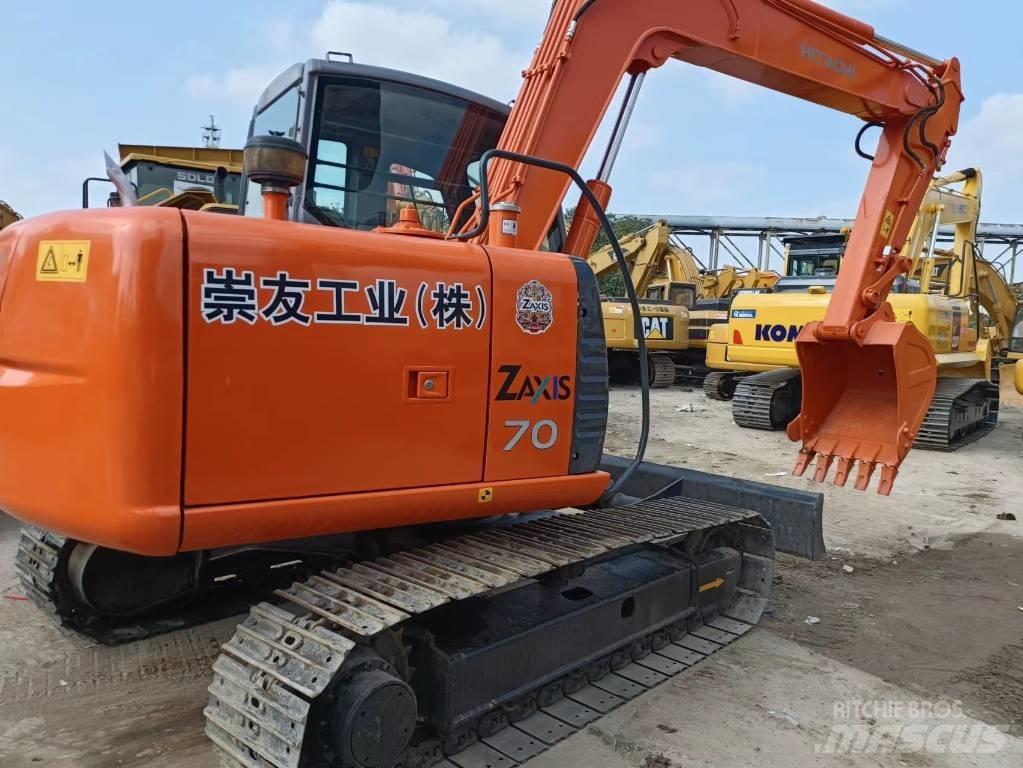 Hitachi ZX70 حفارات صغيرة أقل من 7 طن (حفارات صغيرة)