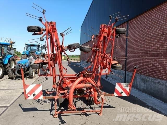 Kuhn GF8501 MHO مكابس وميبسات التبن