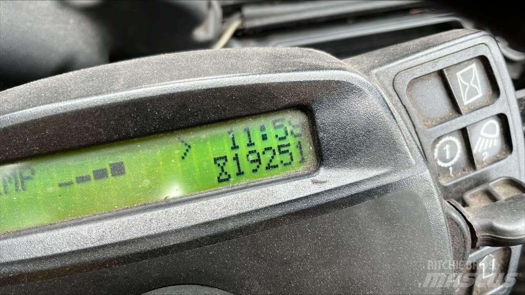 Yale GLP 55 VX شاحنات LPG