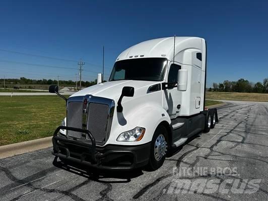 Kenworth T 680 وحدات الجر