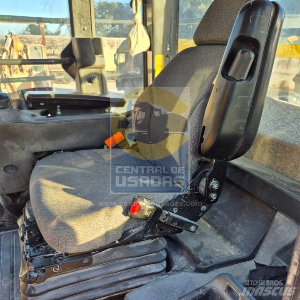 John Deere 724 K لوادر بعجل