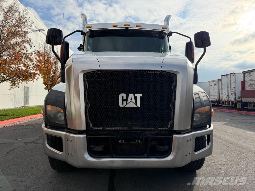 CAT CT 660 شاحنات قابلة للفك