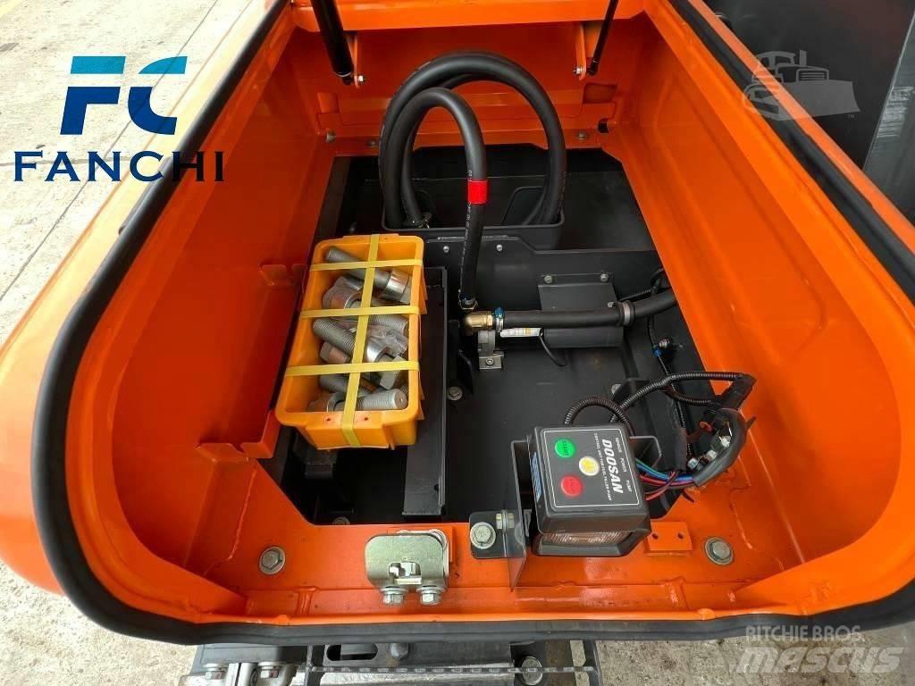 Doosan DX 530 LC-5 حفارات زحافة