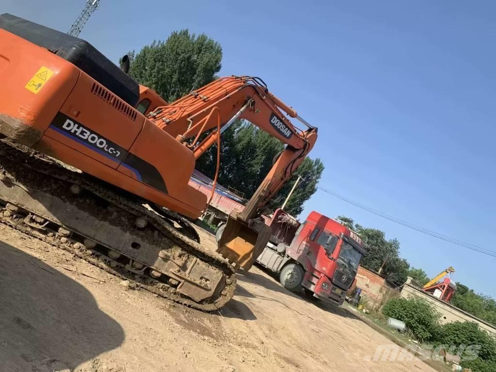 Doosan DH300 حفارات زحافة