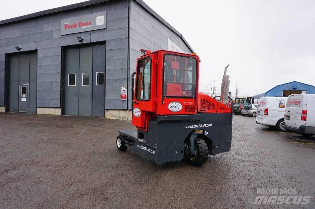 Combilift C4000 شاحنة المناولة رباعية الاتجاهات