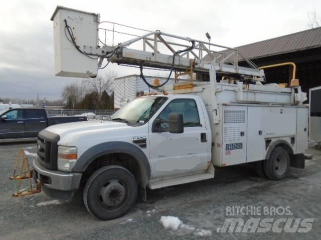Ford F 550 SD المنصات الهوائية المثبتة على شاحنة