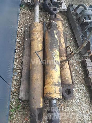 Liebherr A914 محركات